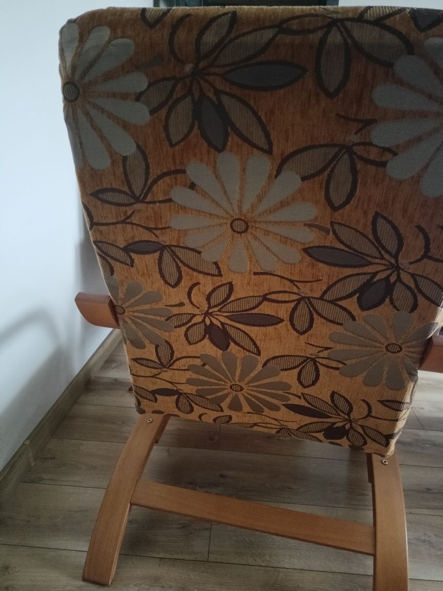 2 fotele finki fotel finka używane w kwiaty pomarańczowe żółte miodowe