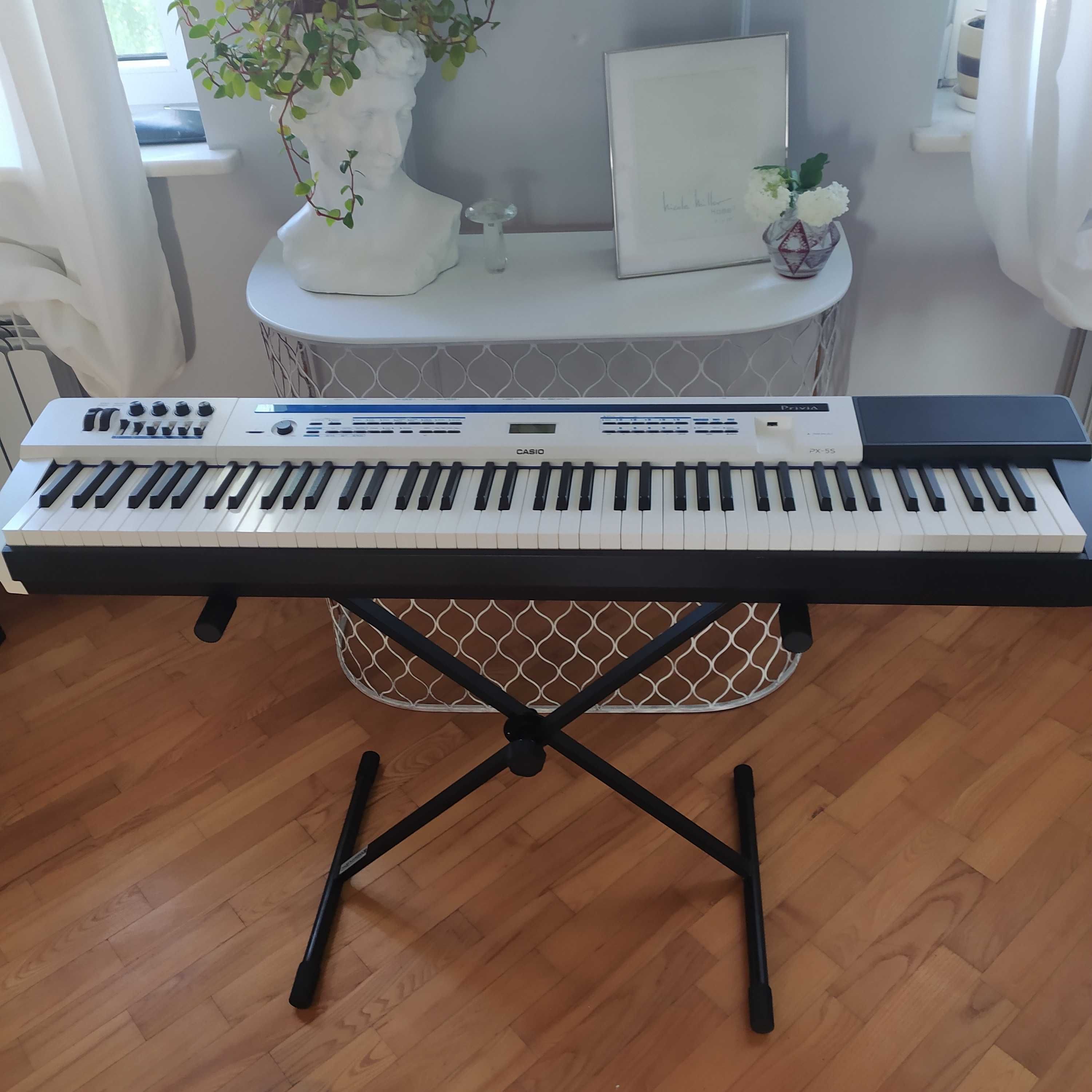 Casio PX-5S WE / pianino cyfrowe