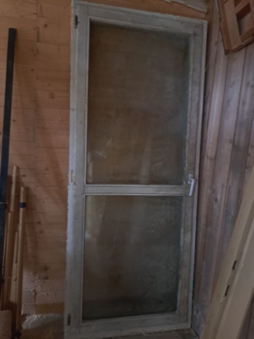 Drzwi balkonowe z rozbiórki.