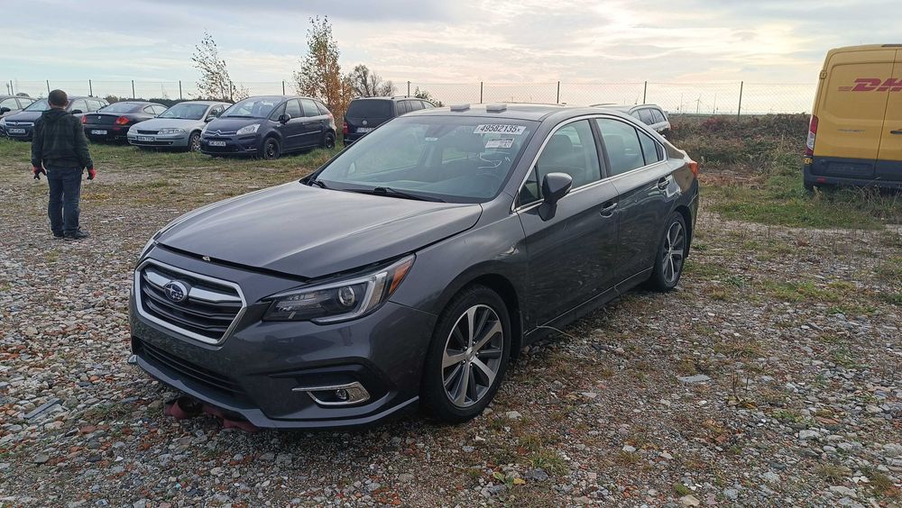 Subaru LEGACY 2018 3.6 na części.