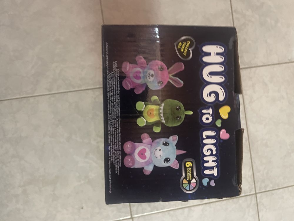Peluche Hug to light novo