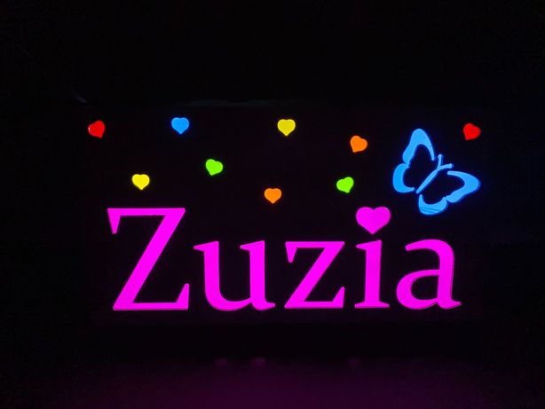 Lampka nocna z imieniem Zuzia