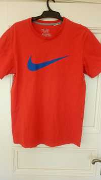 T-shirt NIKE w kolorze czerwonym, stan bardzo dobry