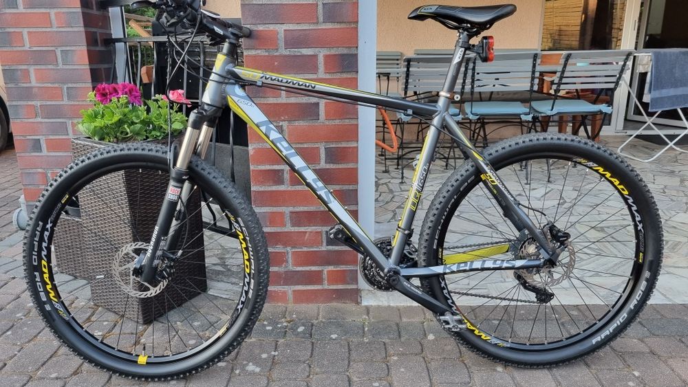 Rower MTB Kellys Madman 50 koła 27.5 ham. hydrauliczne ROCK SHOX XC 30