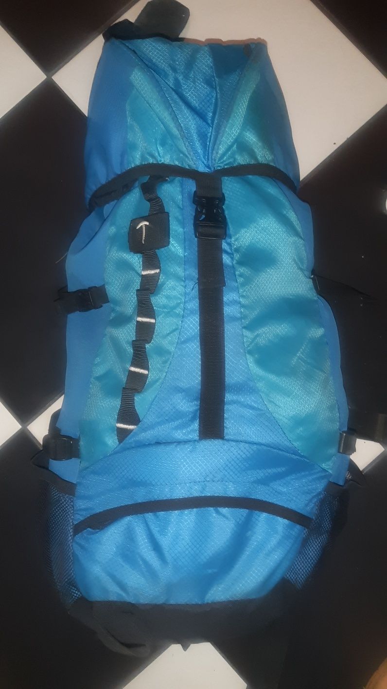 Plecak trekingowy 30 l