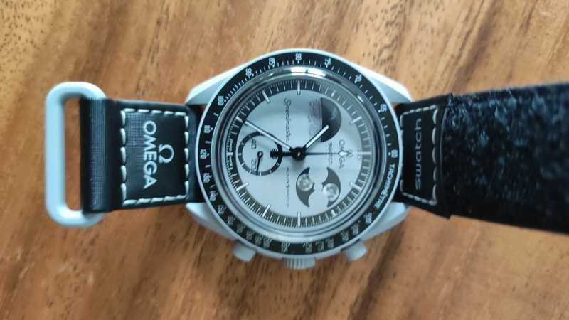 Zegarki Omega Mission To Earthphase 42mm