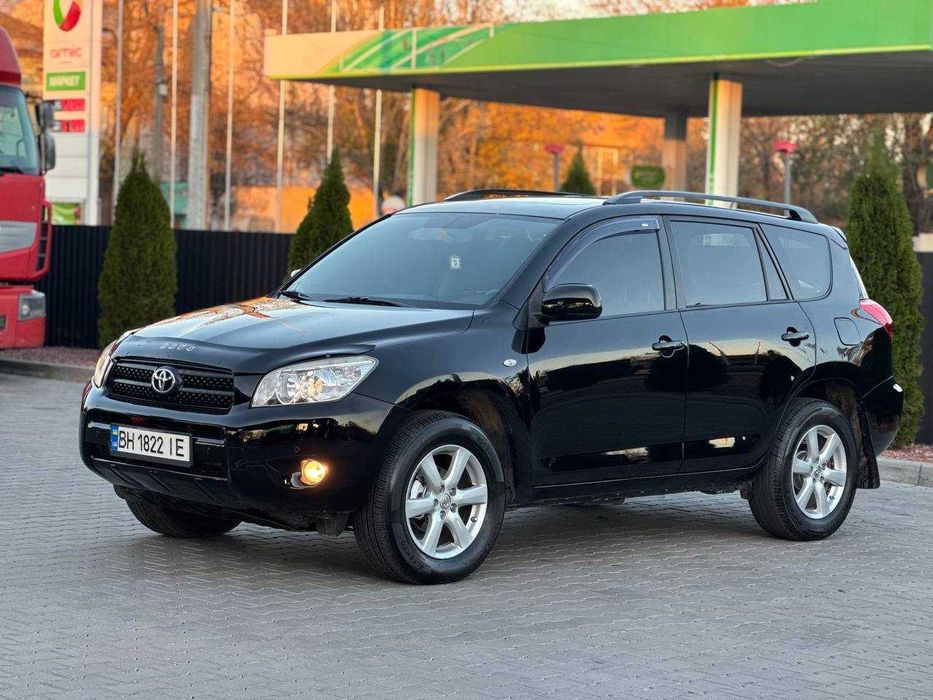 Продам Toyota RAV