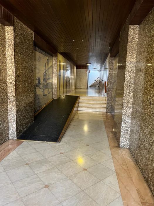 T3 arrendamento edificio tridente Faro