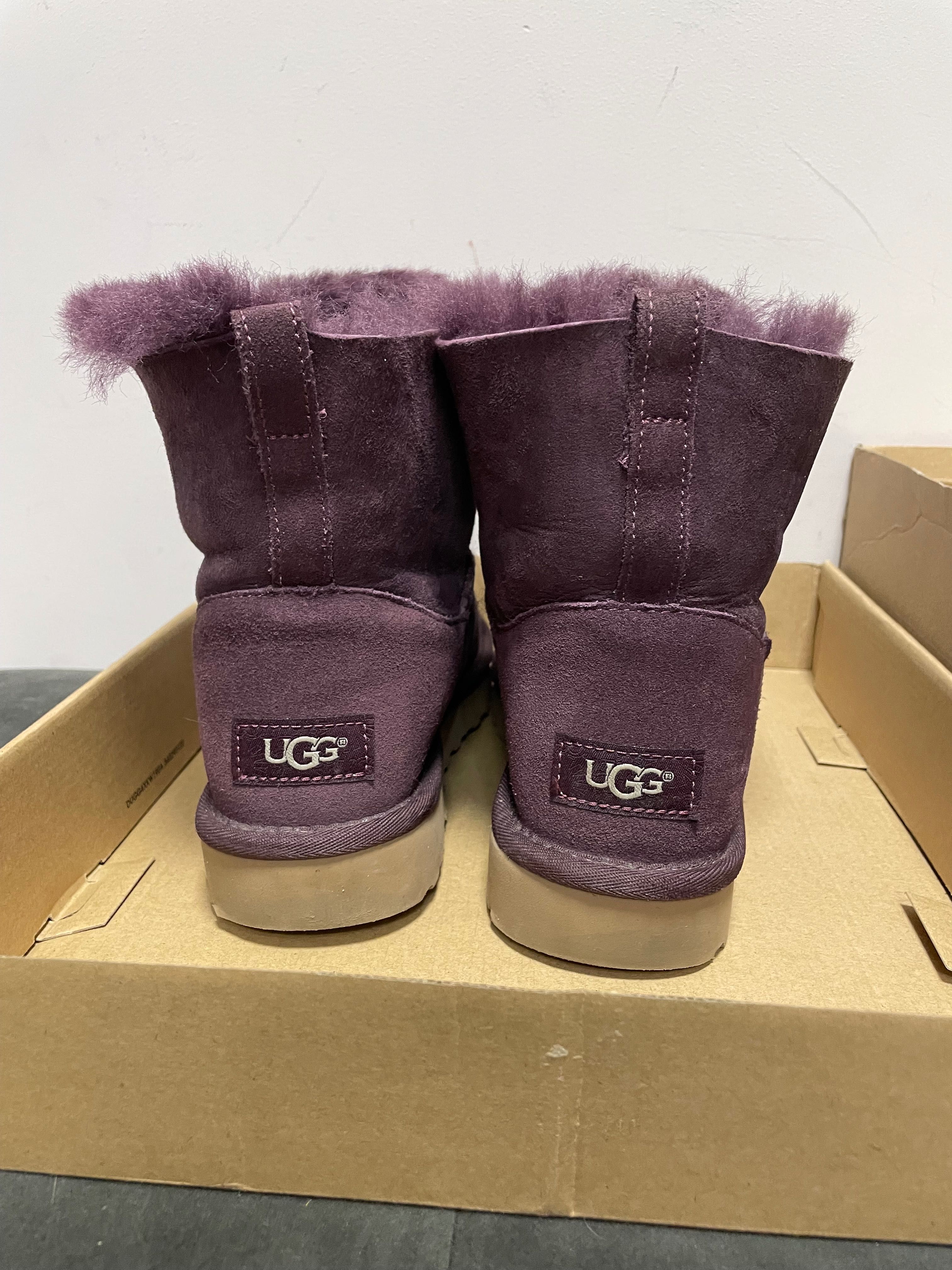 Зимові чоботи Ugg