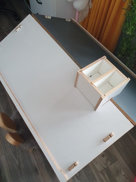 Biurko domek do zabawy My Mini Home białoszare komin na kredki 52-68cm