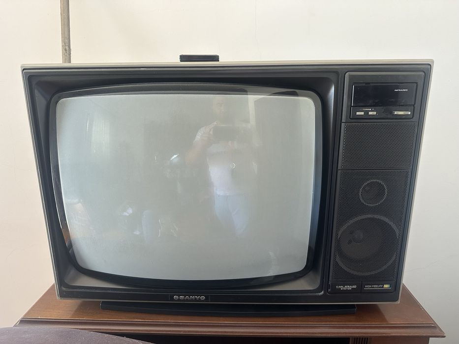 Tv Sanyo antiga