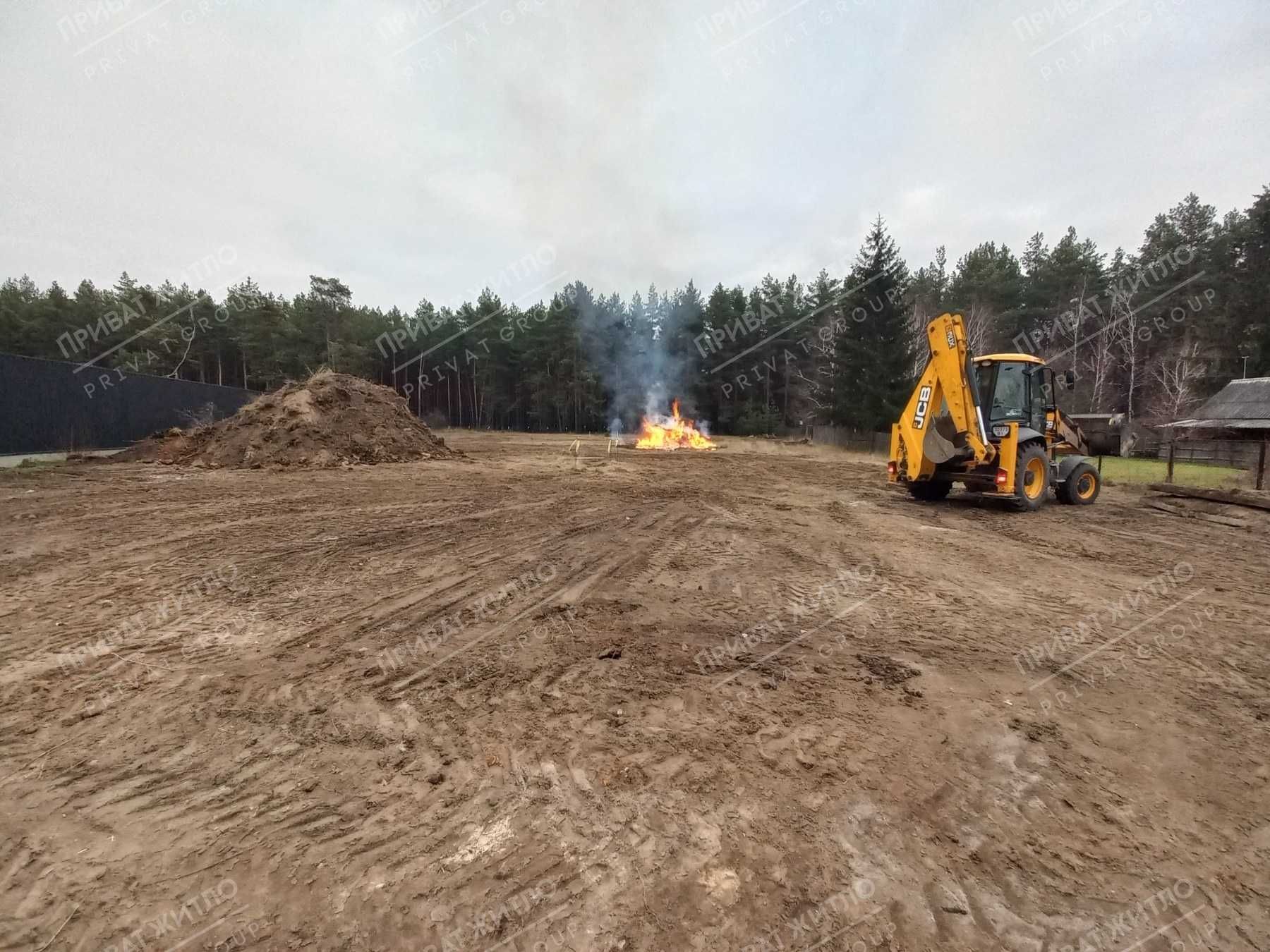 Земельна ділянка з прямим виходом в сосновий ліс