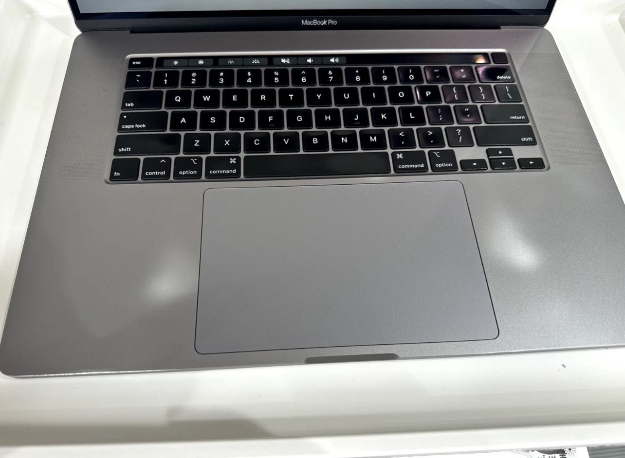 MacBook Pro 16 2019