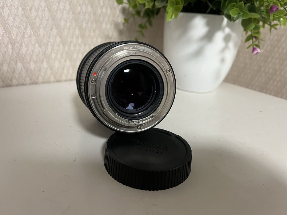 Объектив Samyyang 85mm f1.4 Canon EF