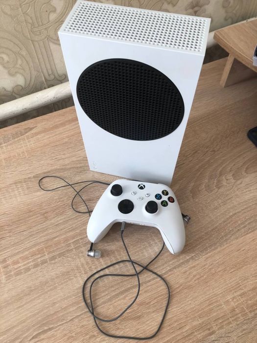 Продам xbox series s