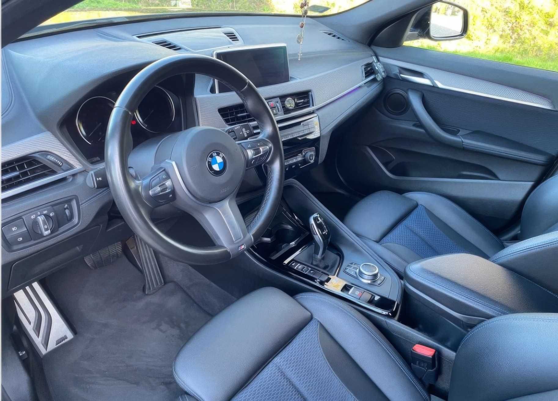 BMW    X2     2020