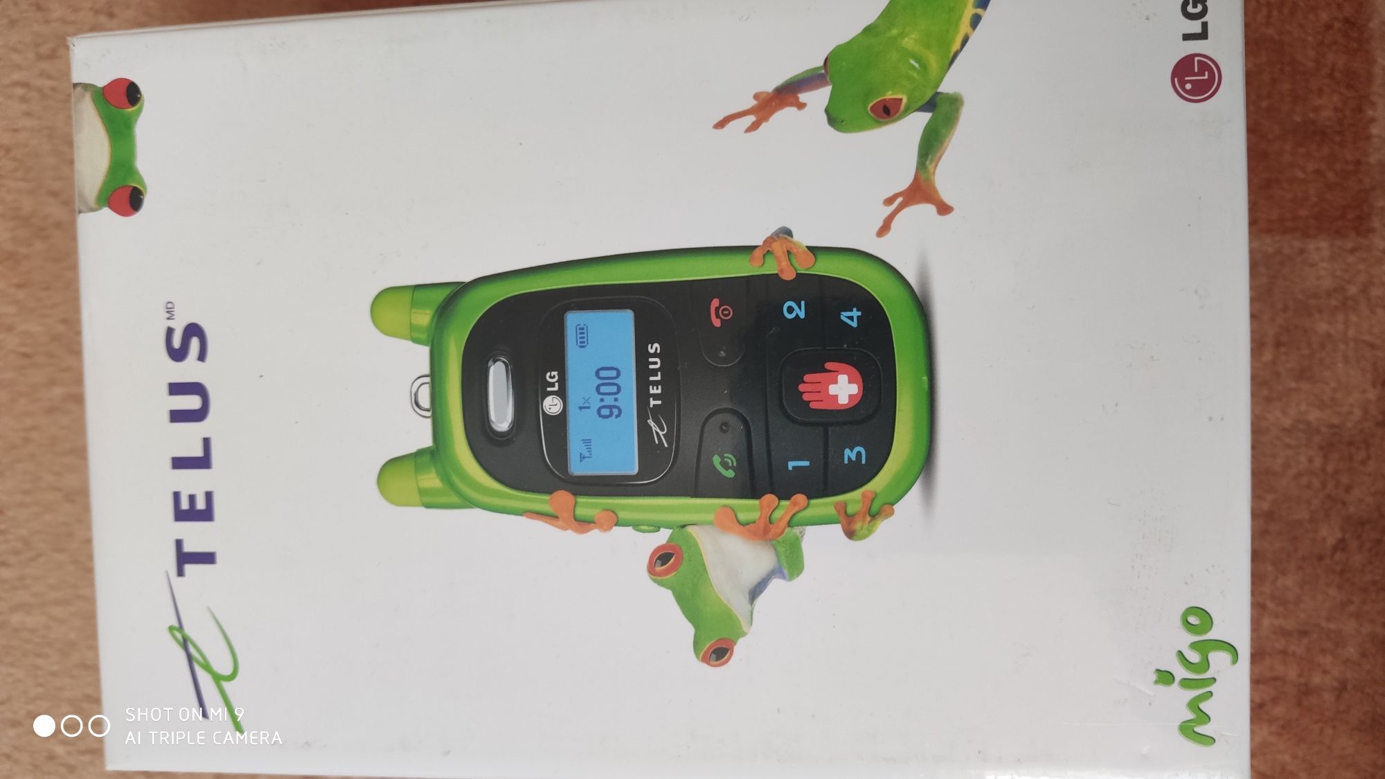 Телефон LG TELUS стандарт cdma