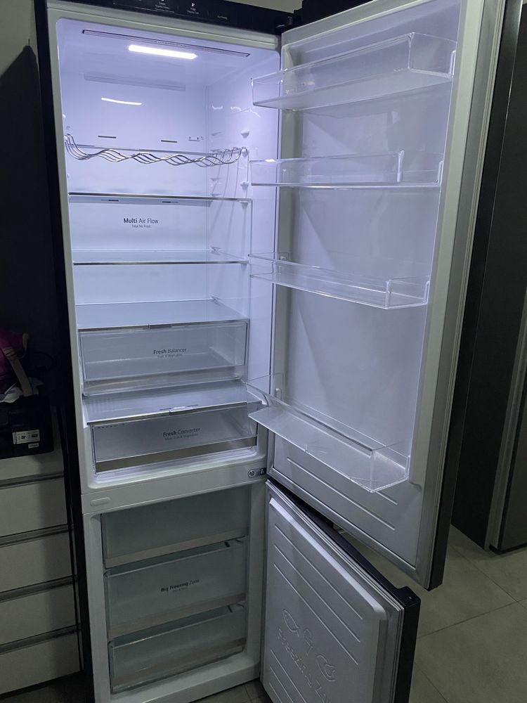 Lodowka LG chlodziarko zamrazarka No frost 2 metry
