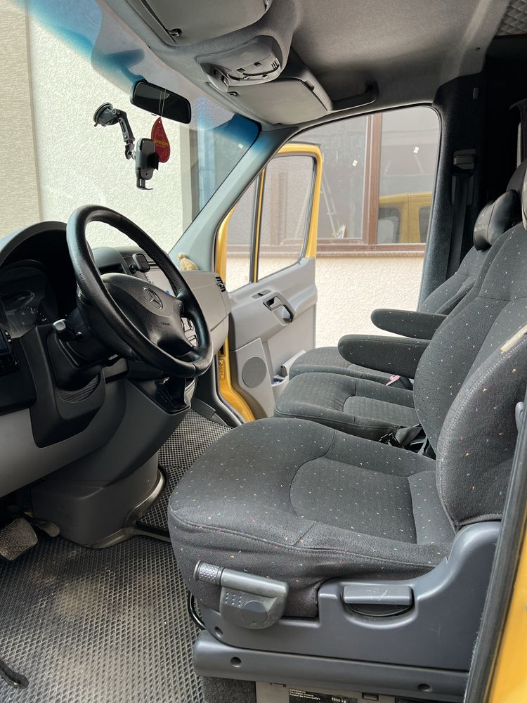 Продам  MERCEDES SPRINTER 211  ом-646