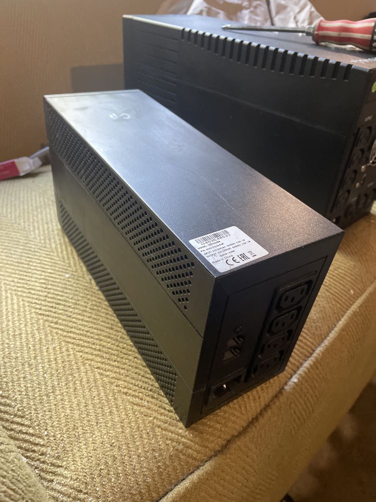 УПС ИБП Eaton  SE. 850 VA.