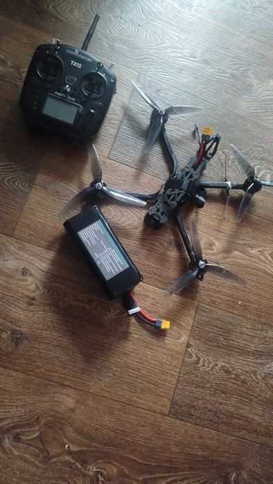 Пульт + fpv 7 дюймов или 8 + батка