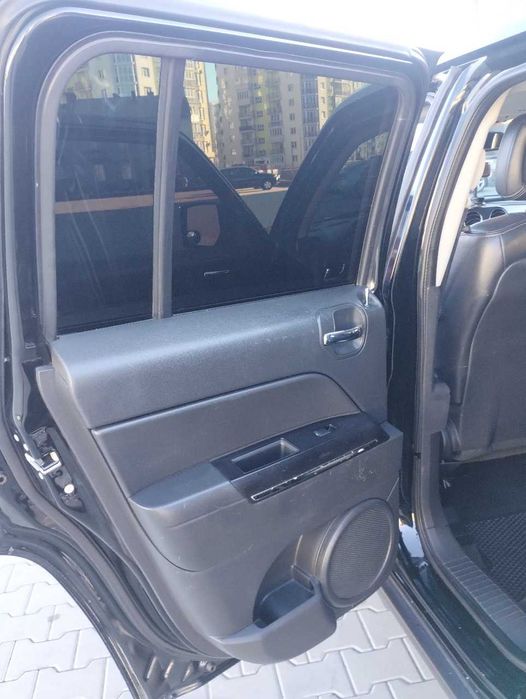 Jeep Patriot 2013 2.4 бензин 4x4