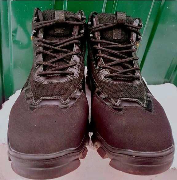 Ботинки ЗСУ трекінгові 43 р.р майже нові