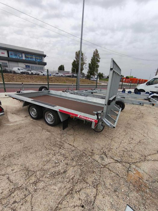 Atrelado Porta-Máquinas