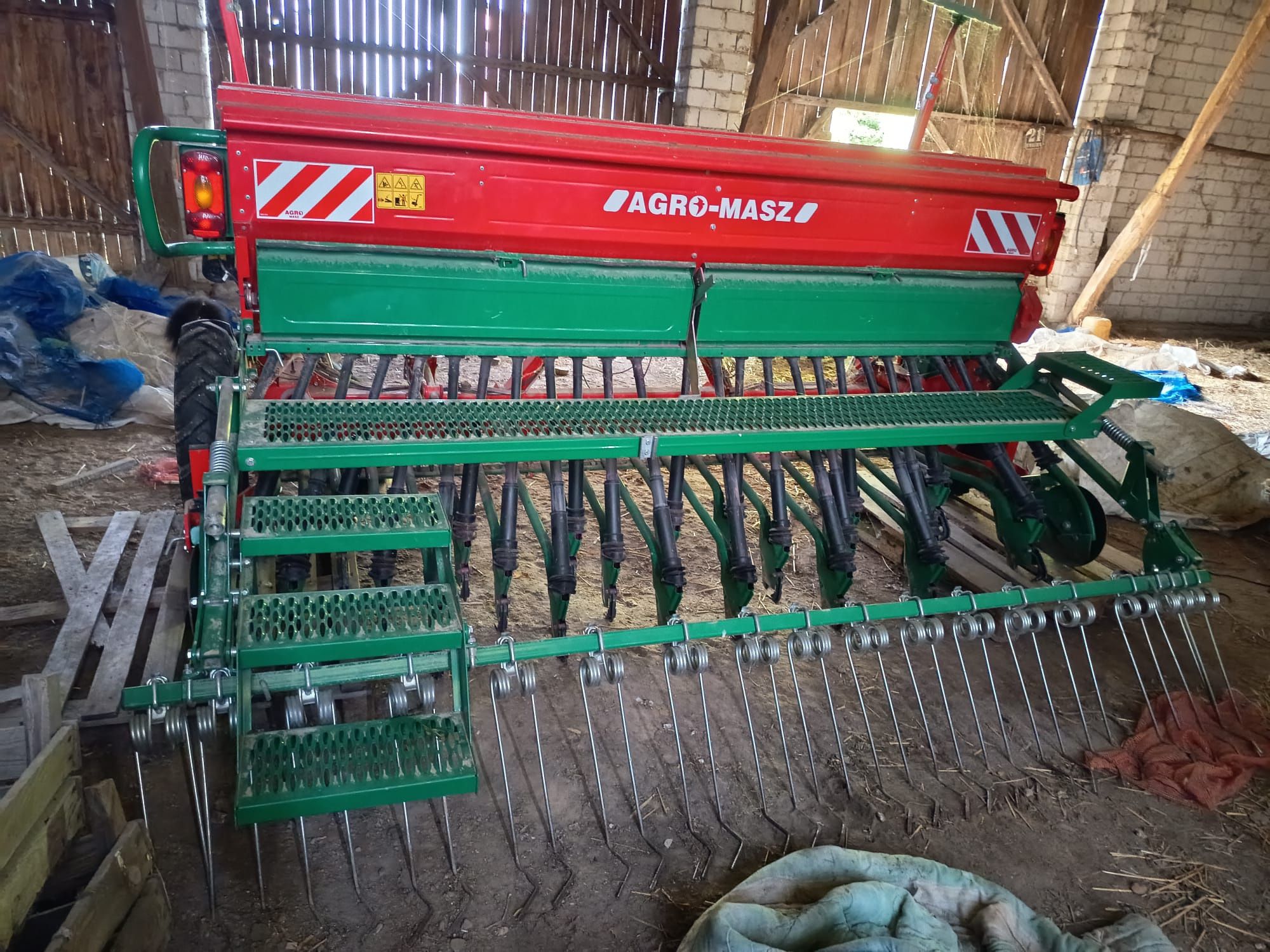 Siewnik Agro-masz SR-300
