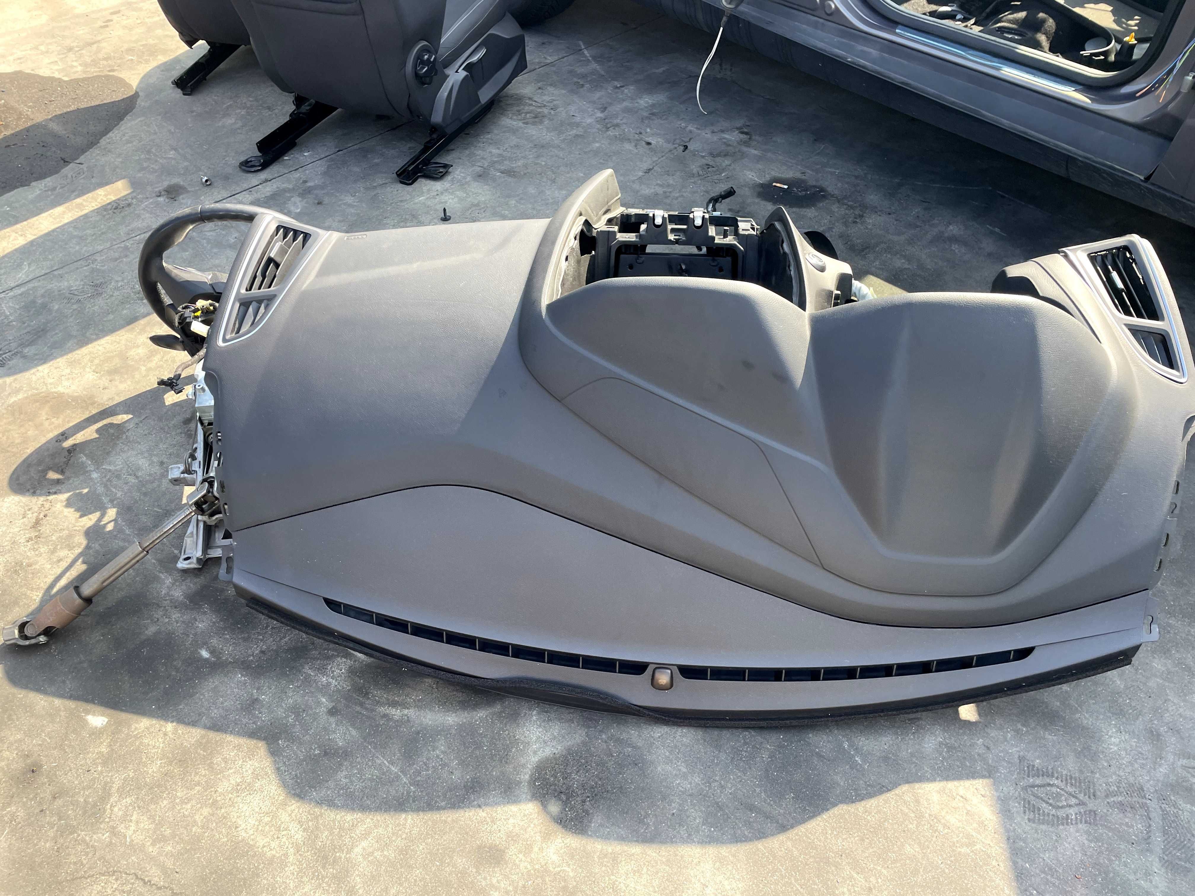 Ford Focus MK3 Kompletna konsola kokpit poduszki airbag + pasy + kurty