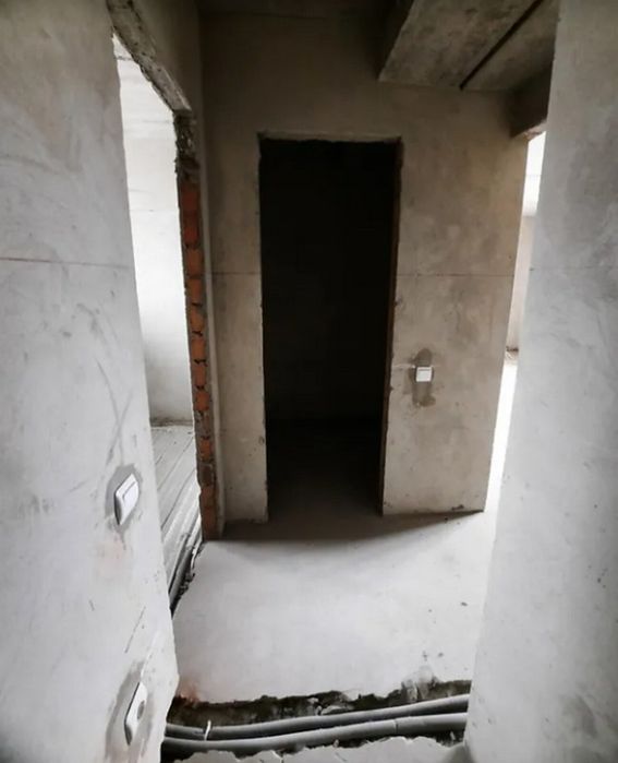 Продаж 4к квартири 115 кв. м на вул. Євгена Коновальця