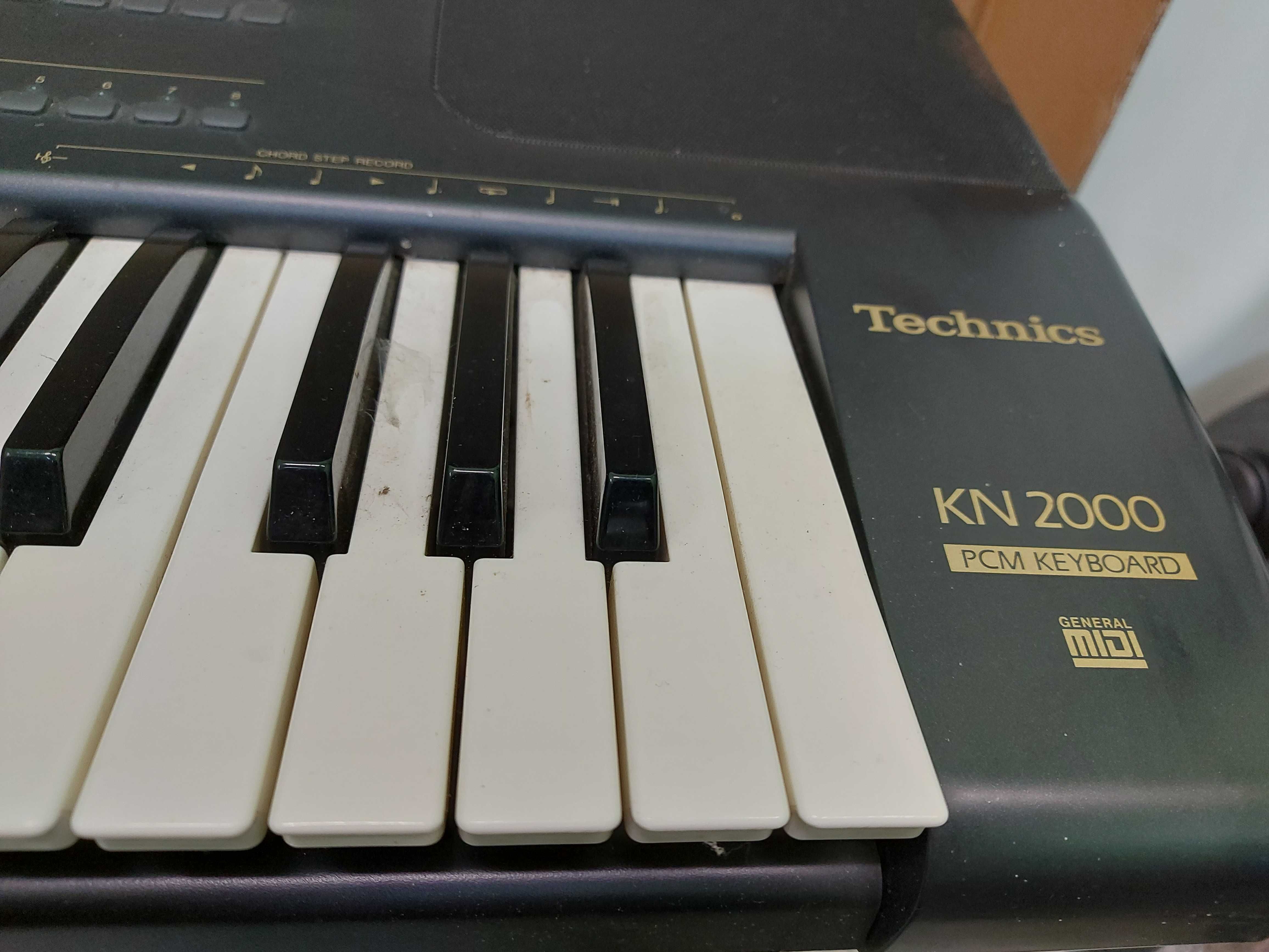 keyboard Technics KN2000