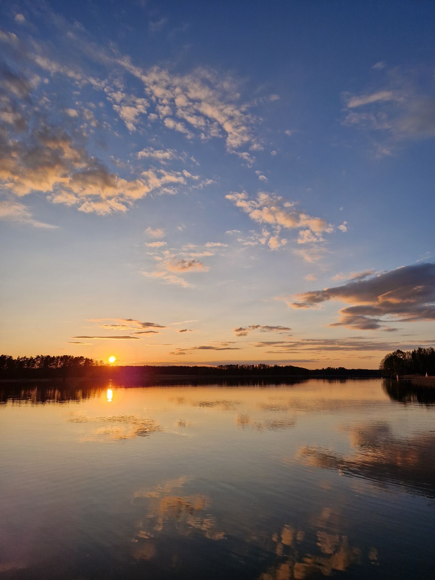 Pokoje nad Jeziorem, własna plaża, Mołowiste