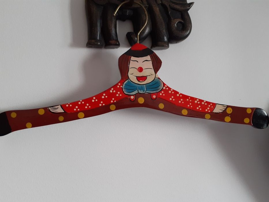 Bonita prenda Cabide de madeira Original