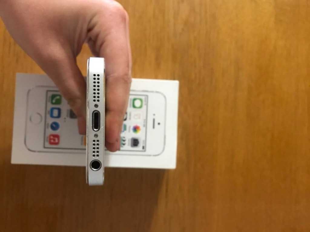 iPhone 5s 16 GB Silver