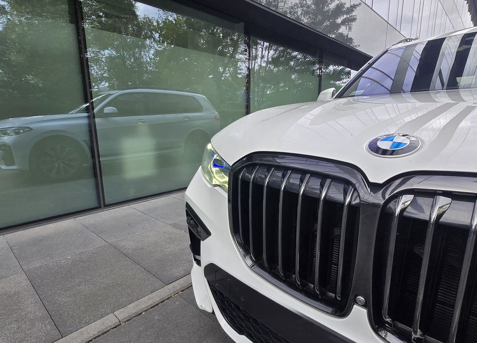 Wynajem BMW m50i 4.4 V8