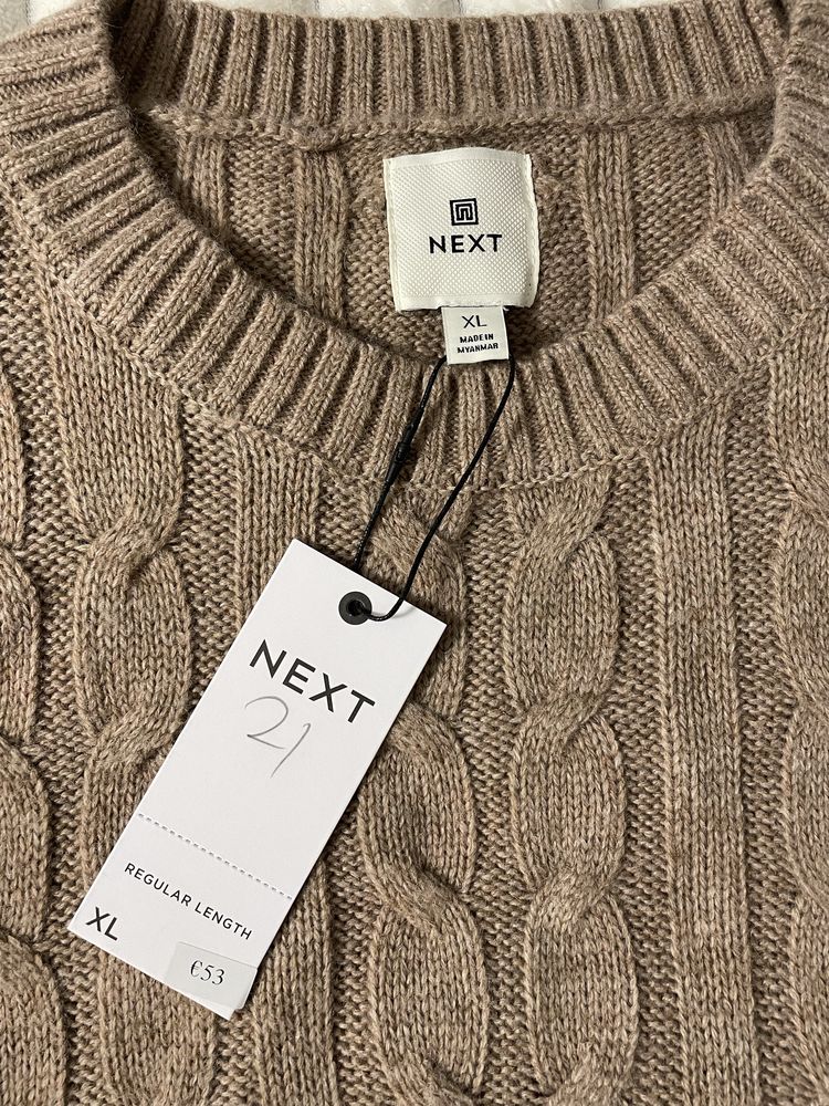 Чудовий светр Next