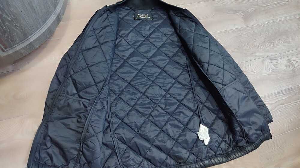 Демісезонна куртка Pull&Bear M