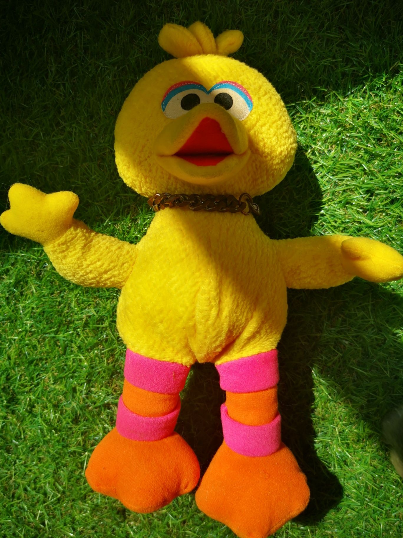 Vários peluches para desocupar