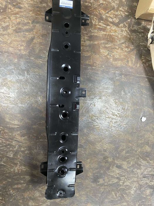 Підсилювач переднього бампера MAZDA CX-5 випуск 2012-2020