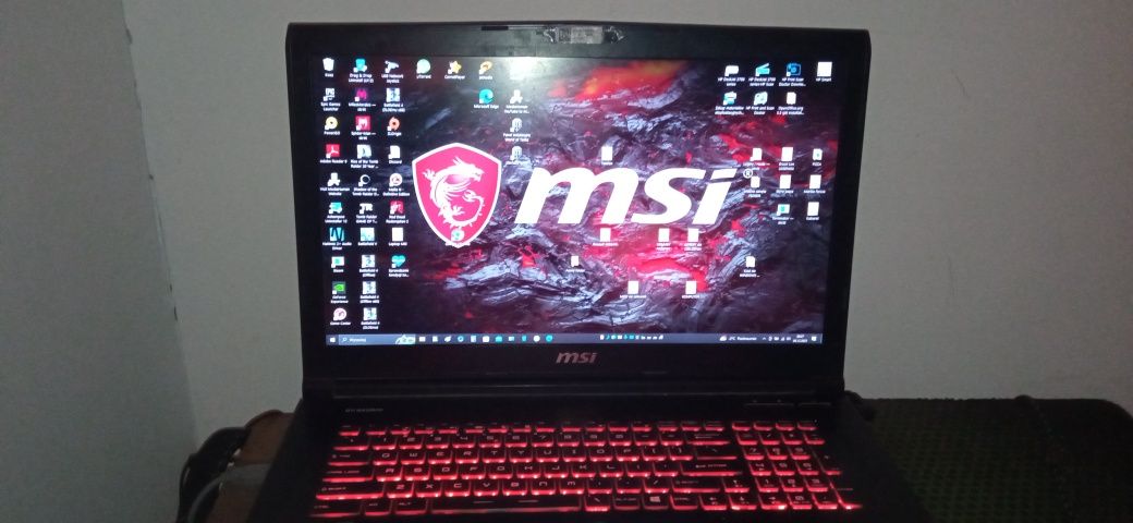 LAPTOP MSI GE72 7RE APACHE Pro I7 2,8Ghz 16Gb.