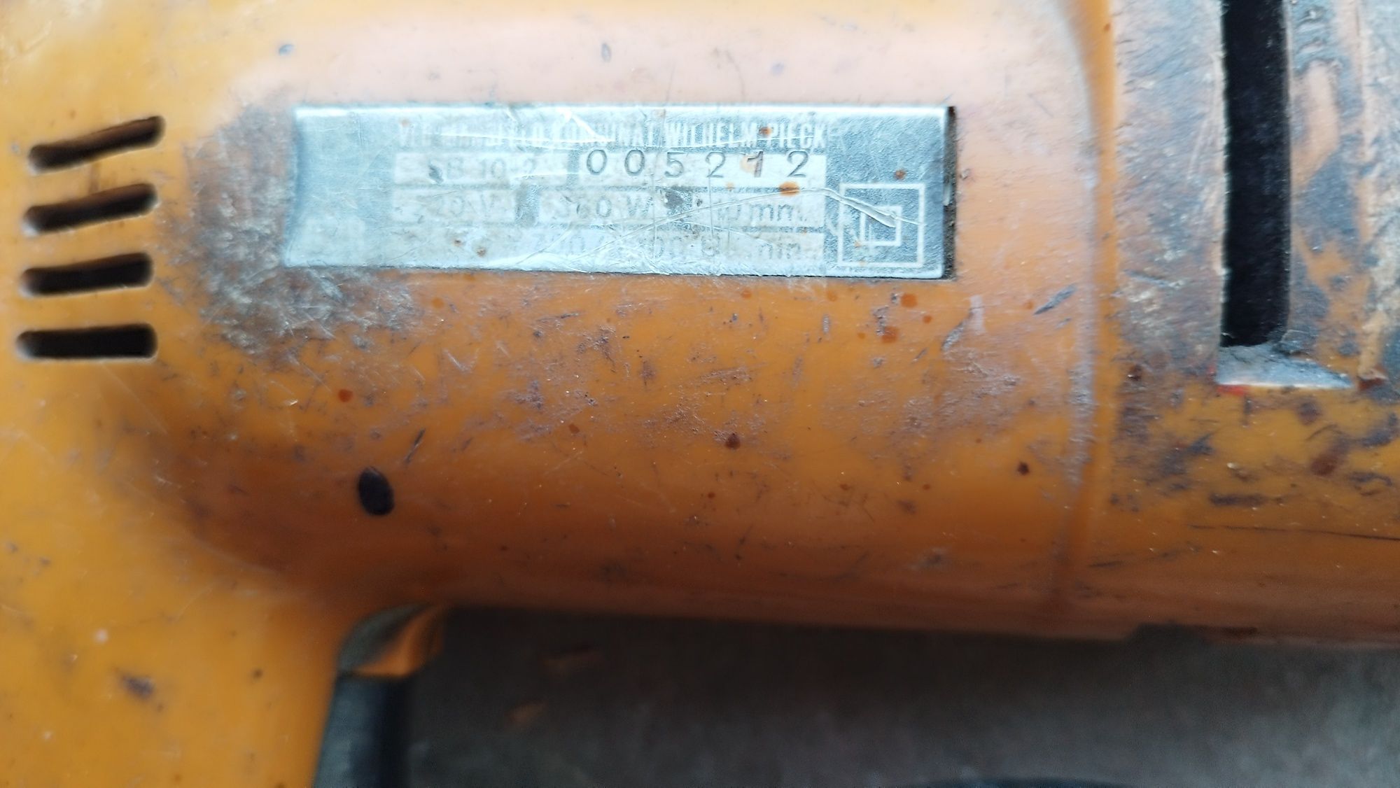 Stara solidna wiertarka DDR