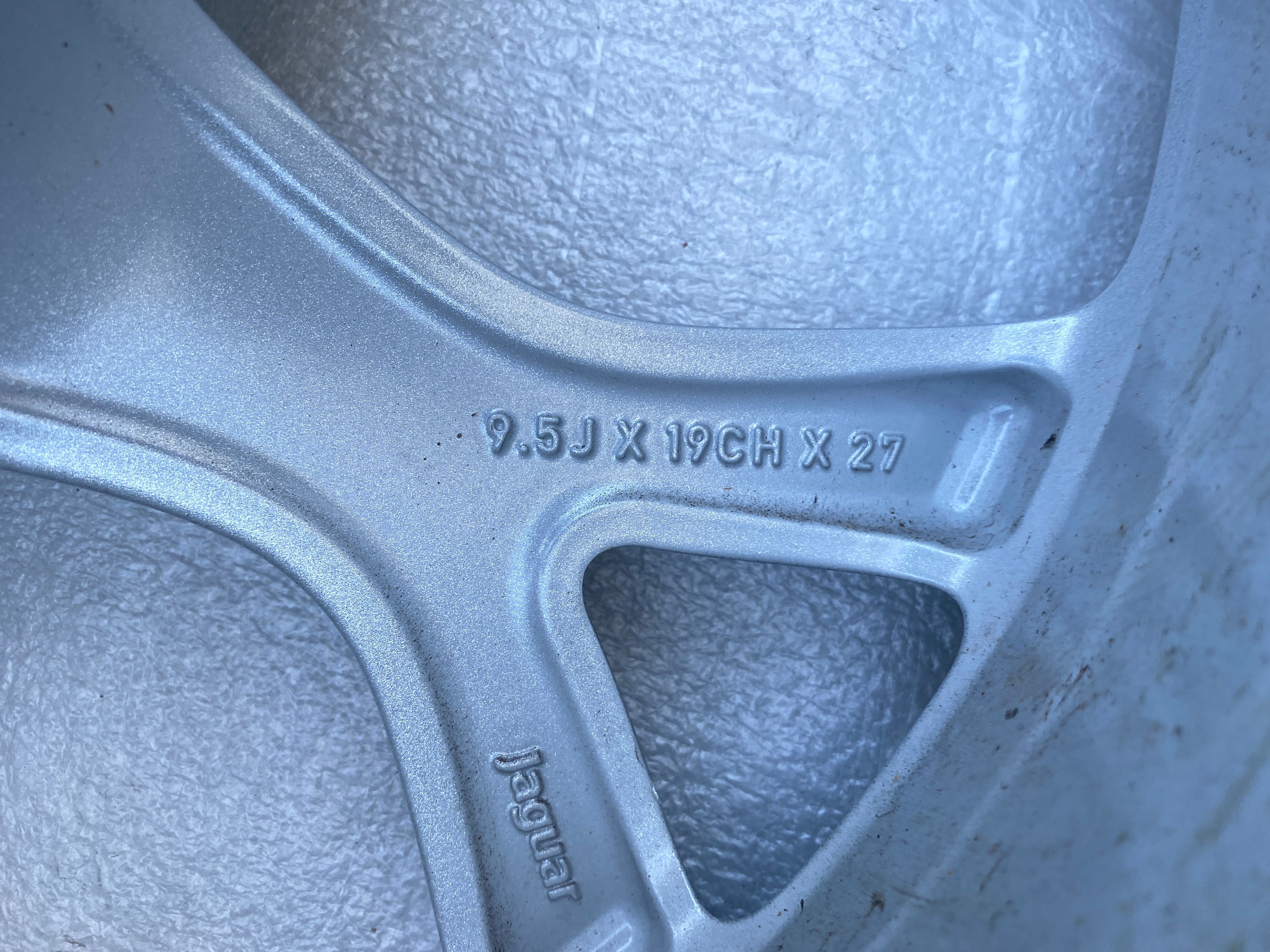 Felga Aluminiowa Jaguar F Type XF 5x108 ET27 9,5x19” idealna oryginał