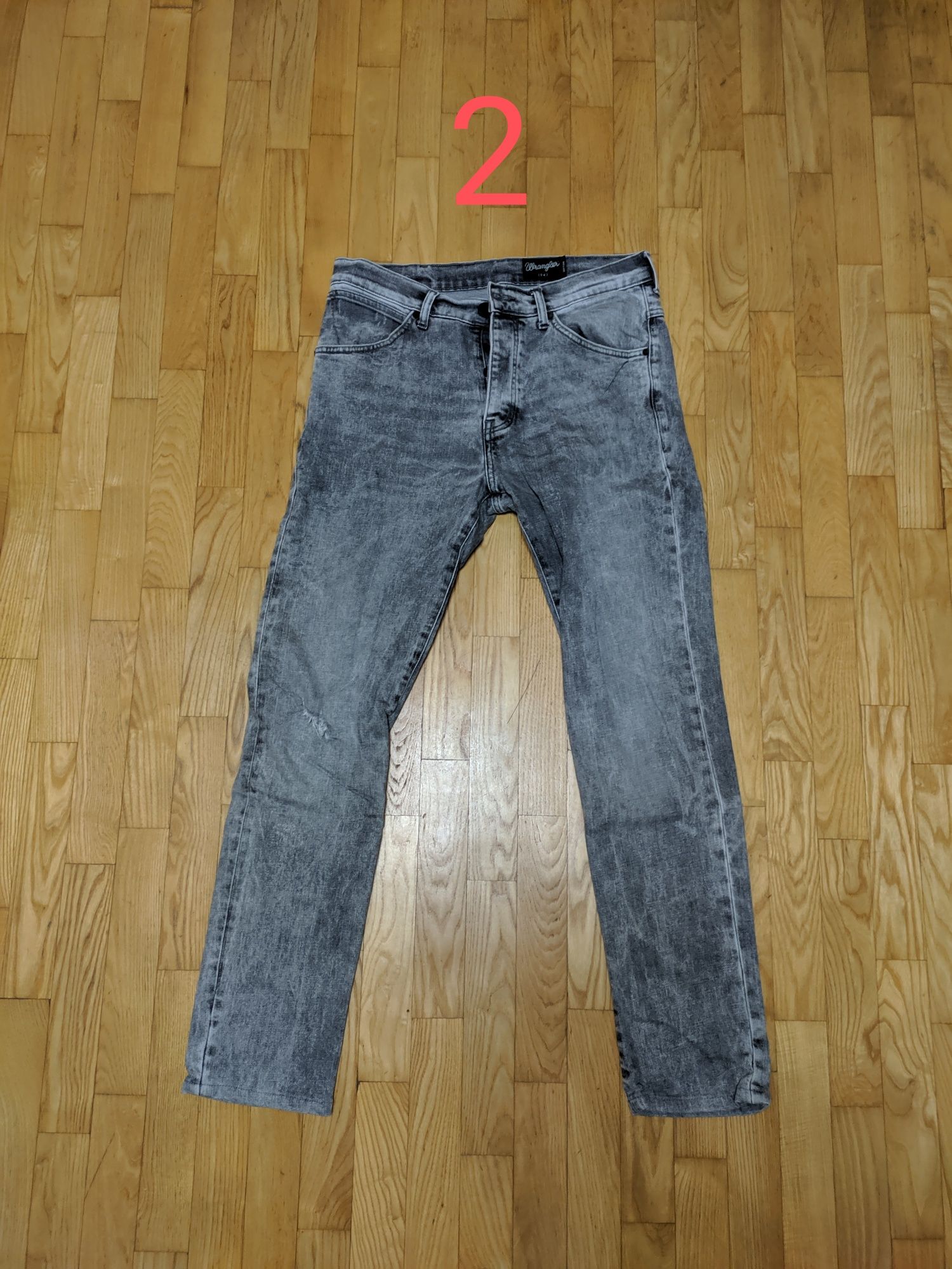 Джинсы, брюки Levi's, ZARA, Wrangler, Cheap Monday, Abercrombie & Finc