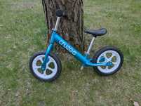 Lekki rowerek biegowy Cruzee