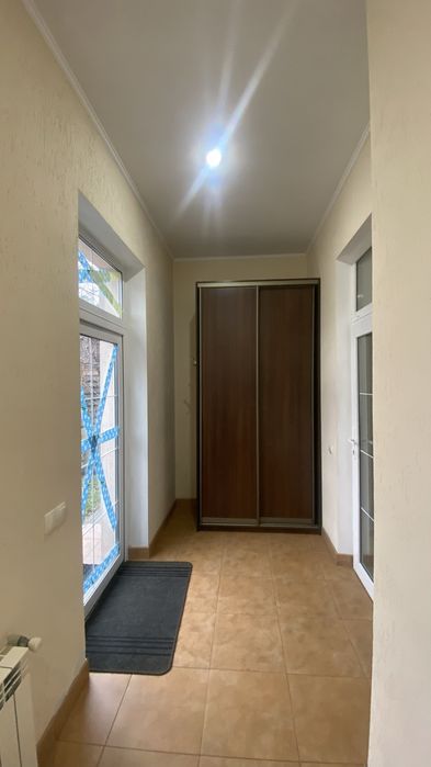 Oренда частини будинку- 2-кім. квартири