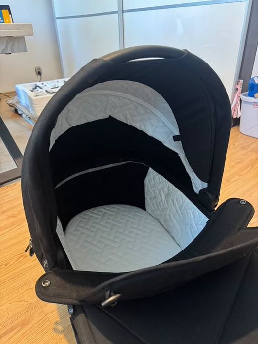 Gondola Model Muuvo Quick 4.0 black