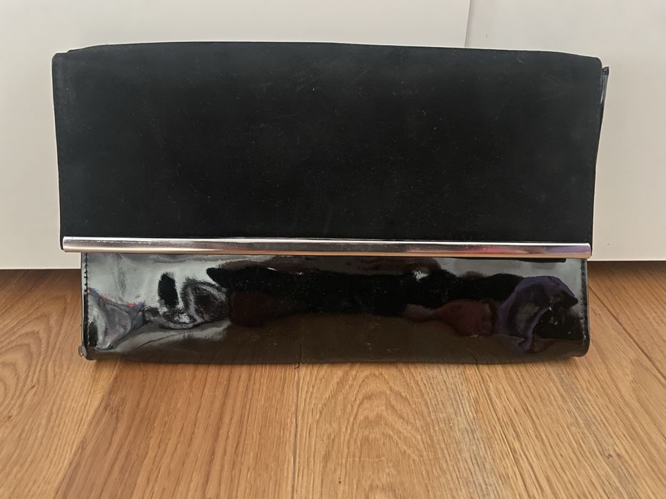 Duza czarna kopertowka