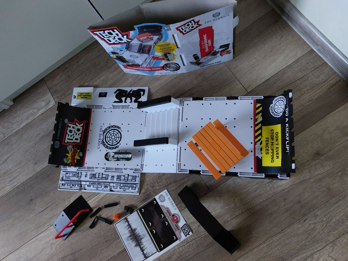 Tech Deck transformujący skatepark fingerboard