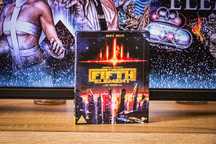 The Fifth Element (Blu-ray SteelBook) - embossed [UK]